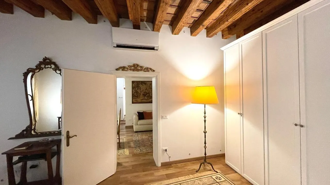 Leone Marciano Venice Apartment Independent And Private Entrance Italy