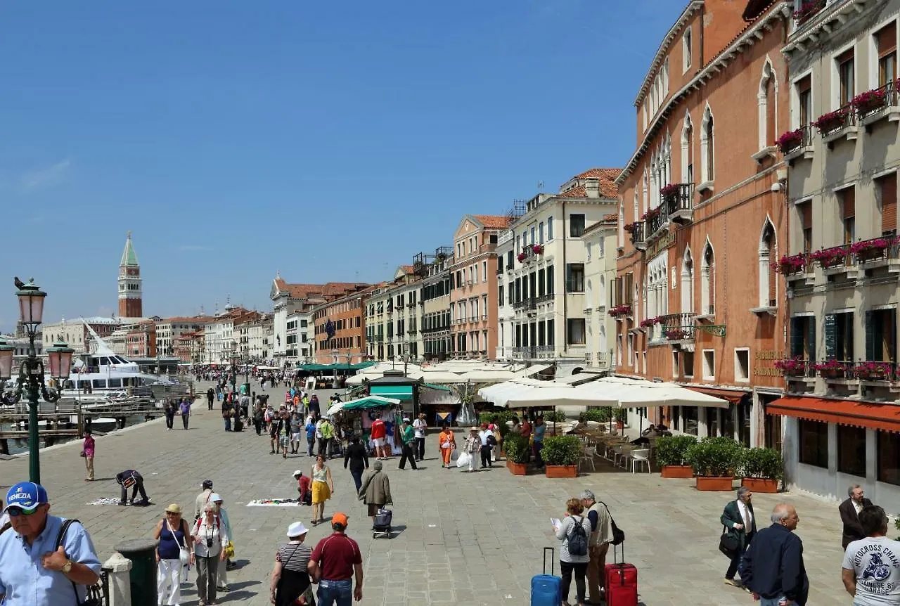 Leone Marciano Venice Apartment Independent And Private Entrance